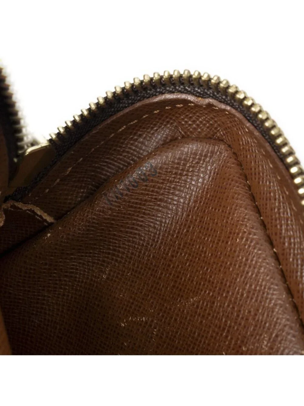 Louis Vuitton Amazon Brown Monogram Canvas Crossbody - Picture 11 of 11